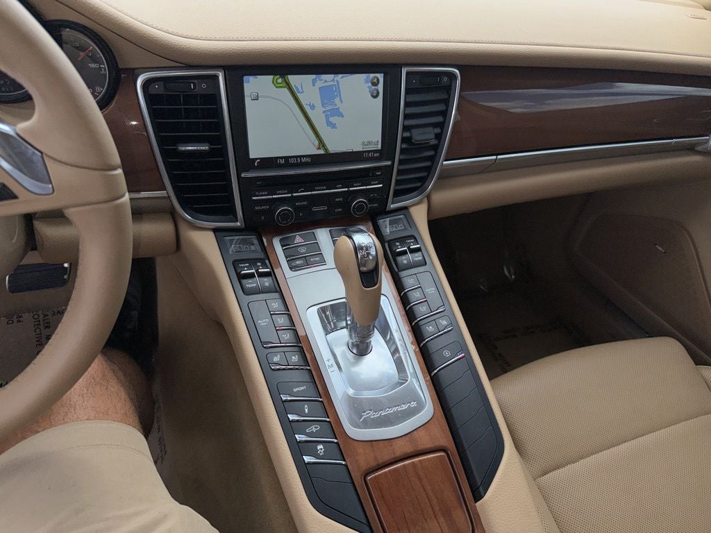 2014 Porsche Panamera 2