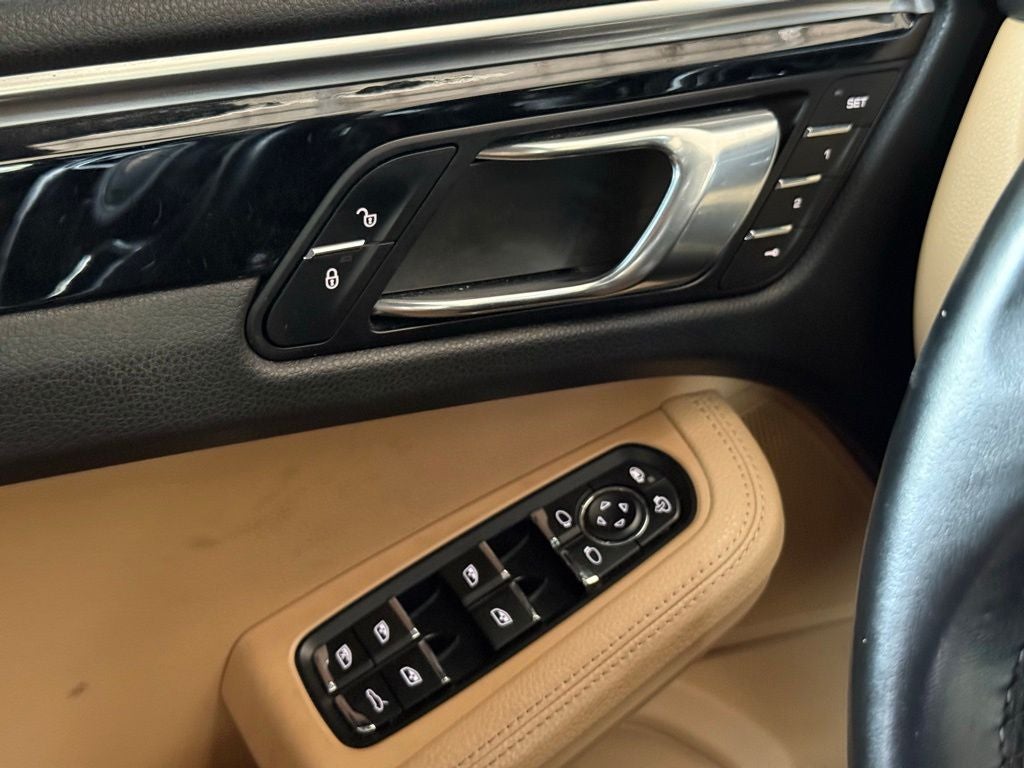 2018 Porsche Macan S